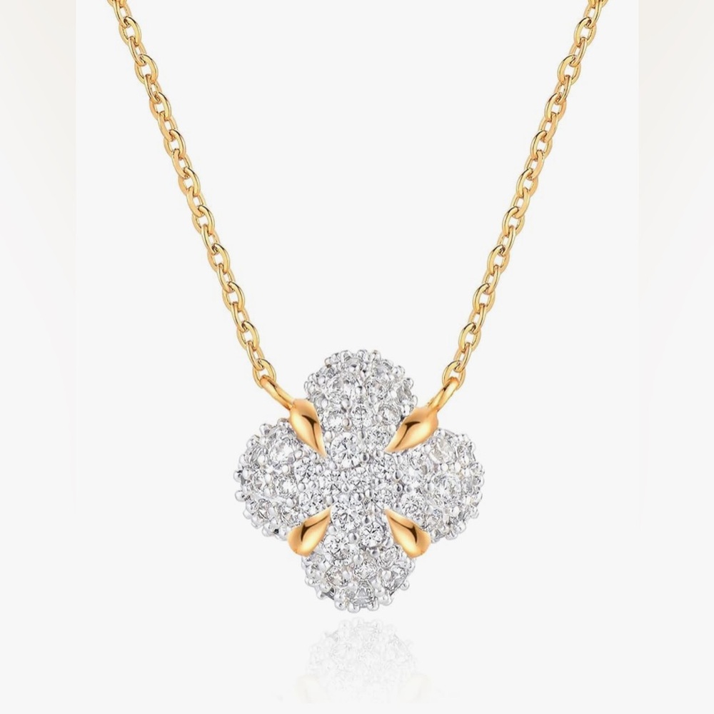 Stunning Lord & Taylor  18KT gold dip White topaz Clover necklace